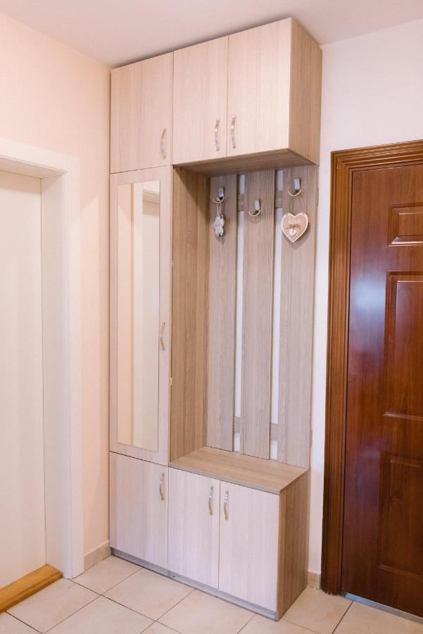 Apartment Lipa โนวีซาด ภายนอก รูปภาพ